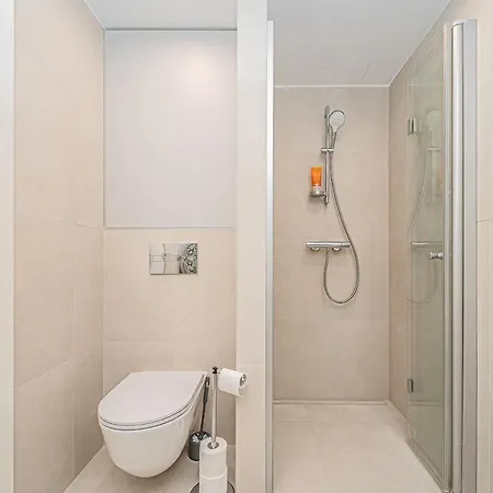 A Quiet Haven In The Heart Of Action Free Parking * Reval