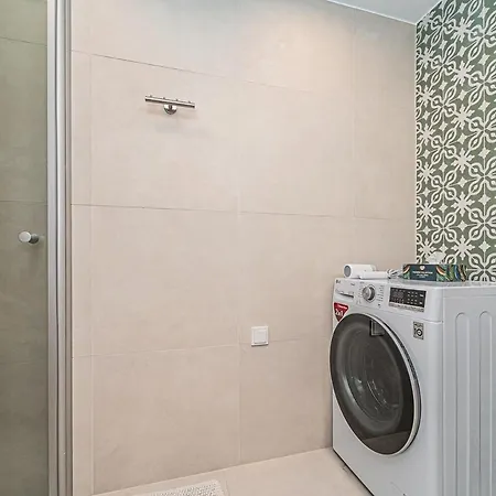 A Quiet Haven In The Heart Of Action Free Parking * Reval