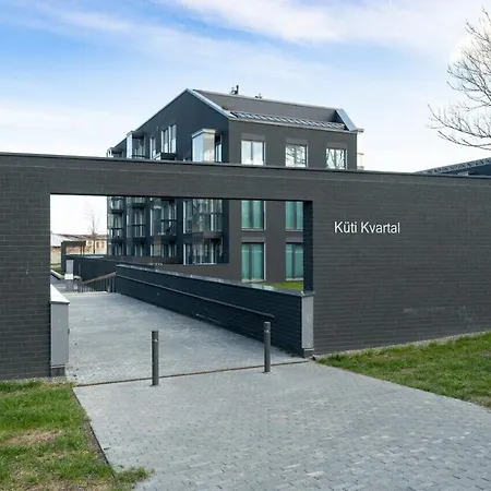 A Quiet Haven In The Heart Of Action Free Parking Appartamento *